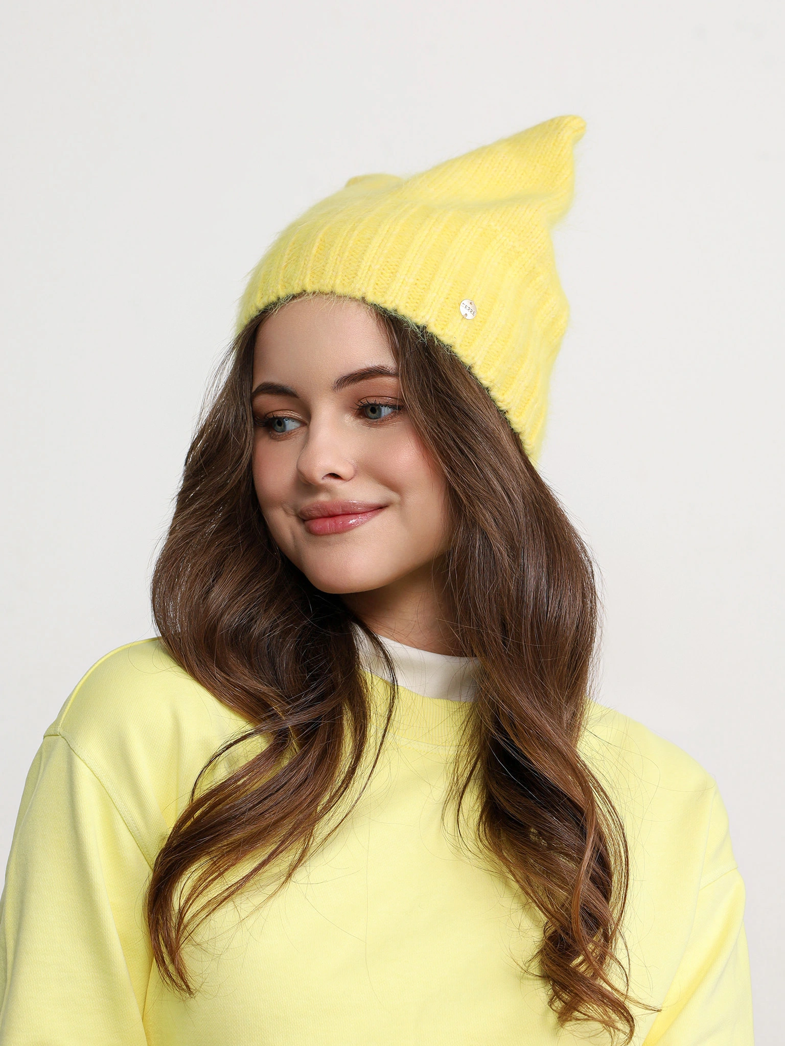 Шапка-бини из ангоры и нейлона с ушками в ассортименте